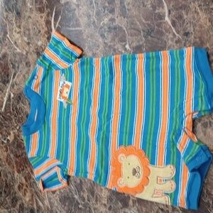 Baby onesies with a lion